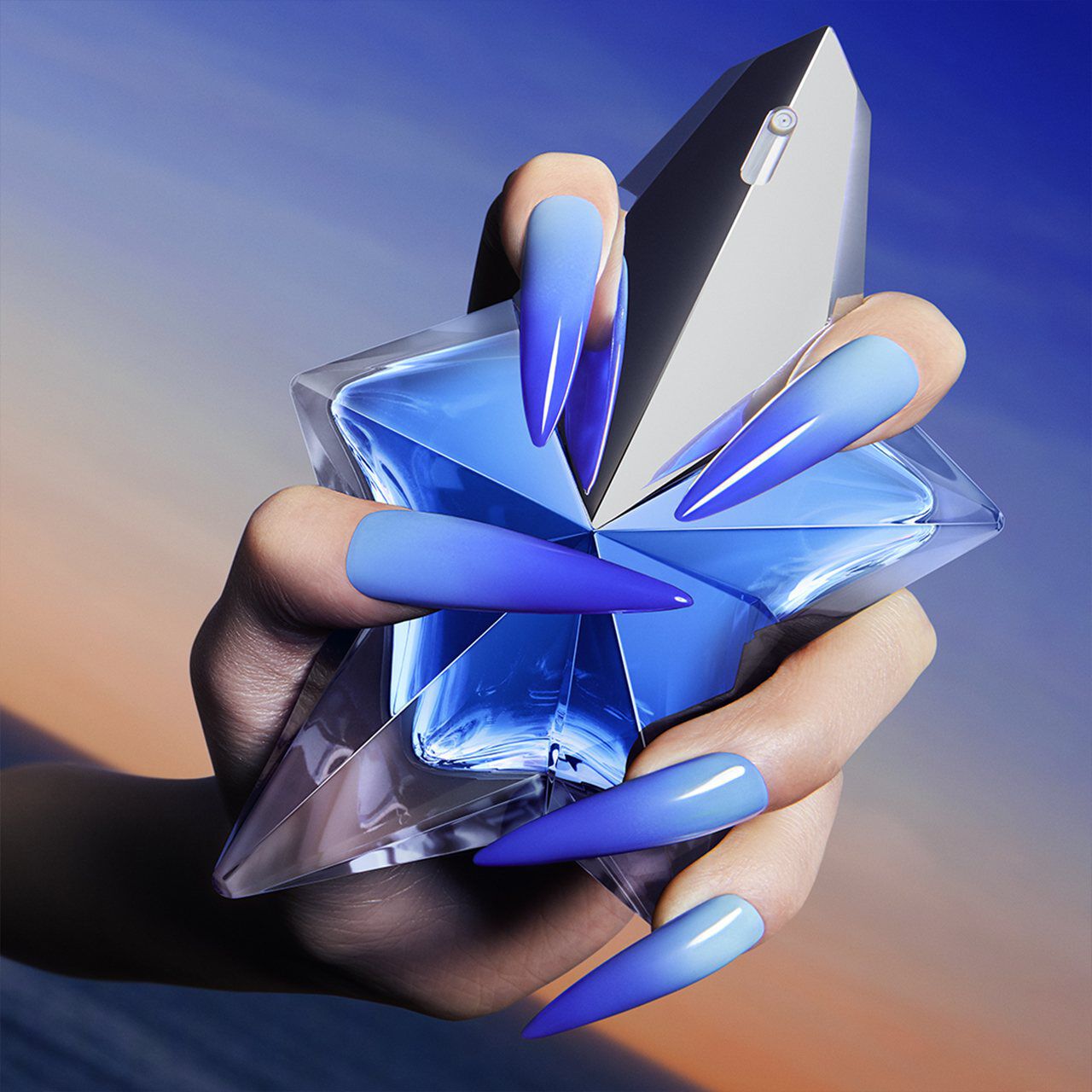 Plunge into summer with Mugler I Mugler official