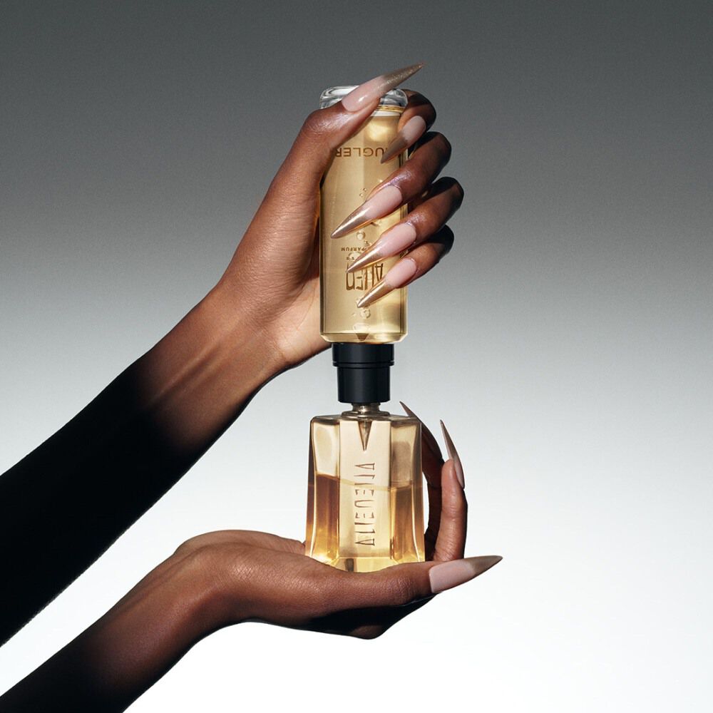Mugler Alien Goddess オードパルファム 90mL Alien Goddess Intense – A vibrating Eau de Parfum - MUGLER
